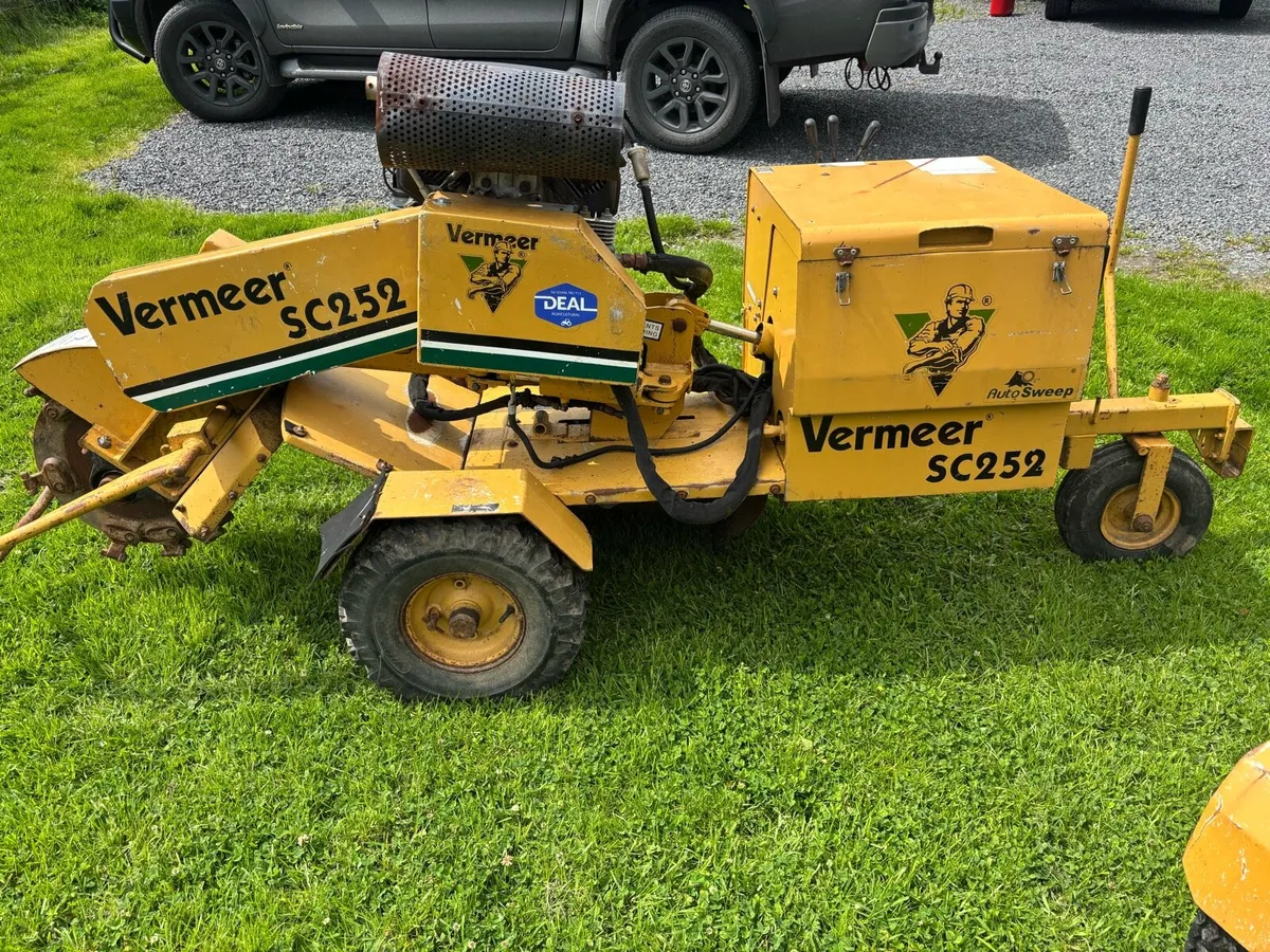 Stump grinder - Image 1