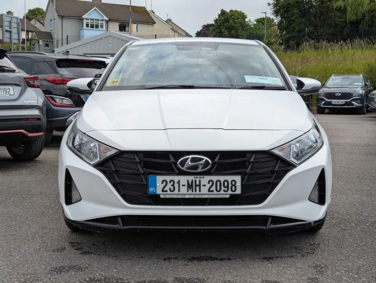 Hyundai i20 1.25i Deluxe Plus  just IN - Image 2