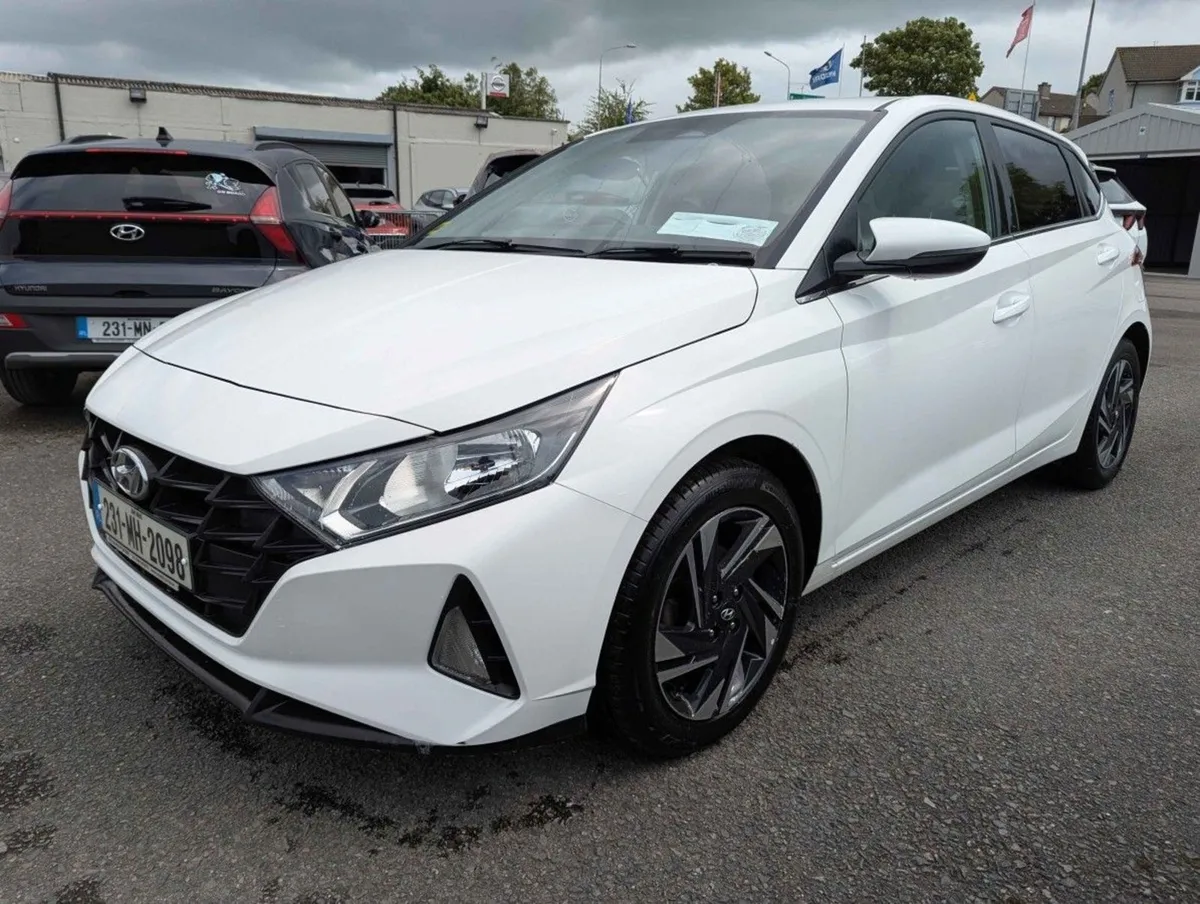 Hyundai i20 1.25i Deluxe Plus  just IN - Image 3