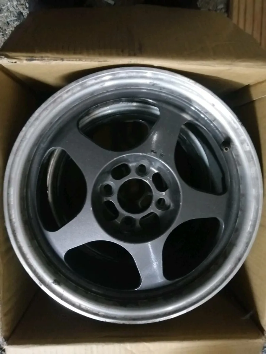 4 wheels for SALE OF FORD 4 STUD WIHTH NEW TYERS - Image 3