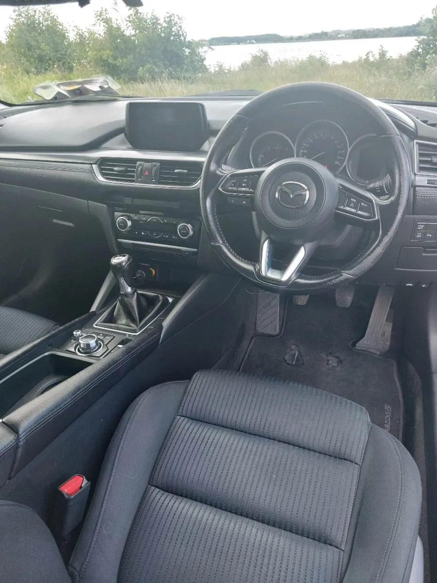 Car 🚗 - Image 4