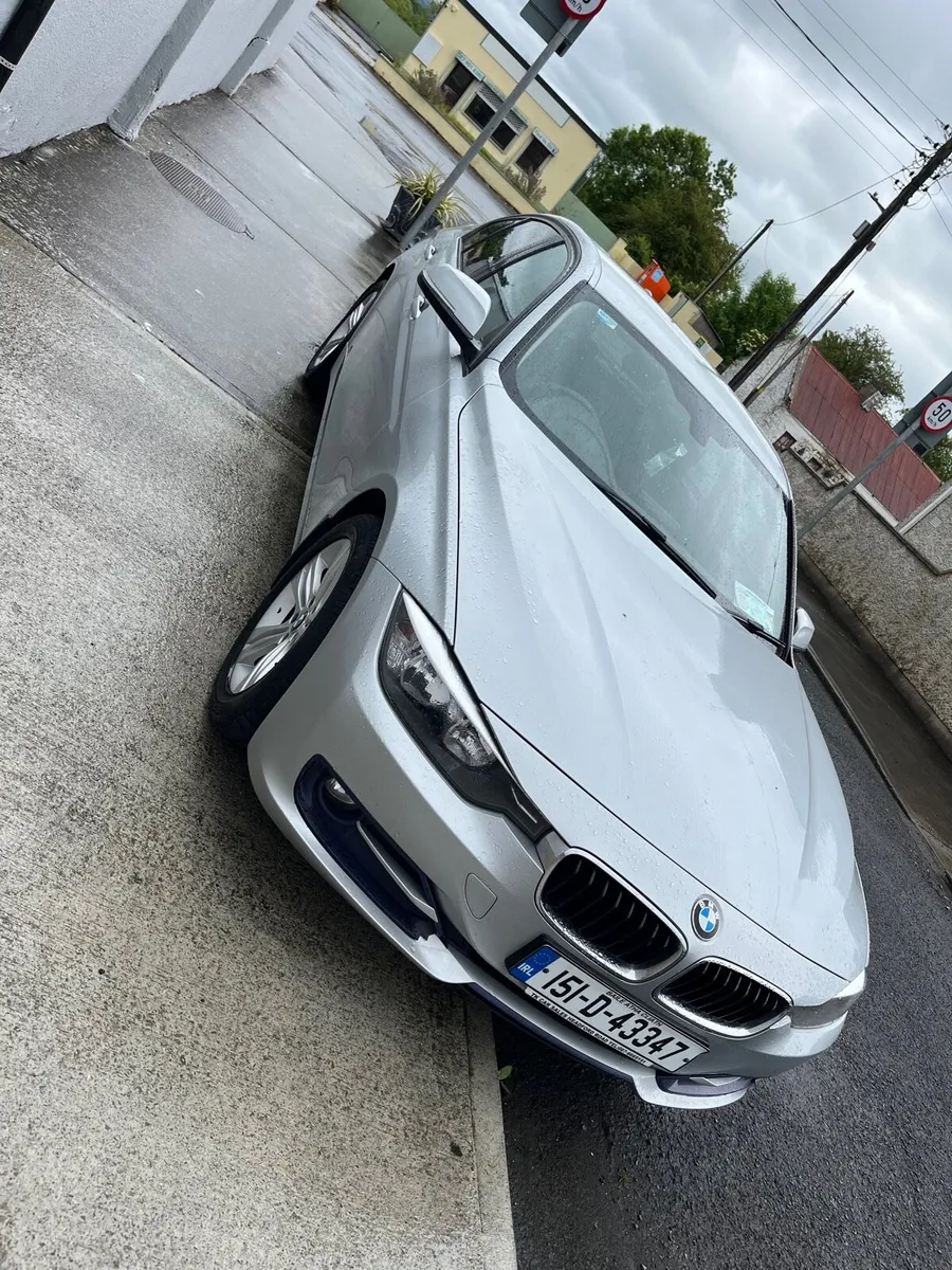 Bmw 3 series sport - Image 1