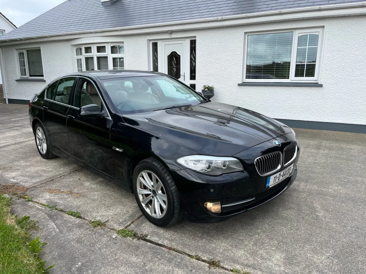 11 BMW 520D SE MODEL (NCT 11/2025) - Image 1