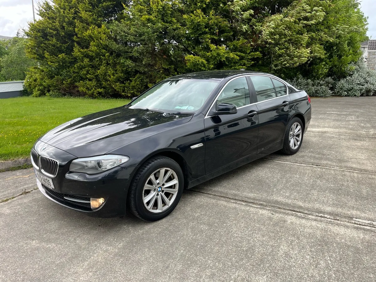 11 BMW 520D SE MODEL (NCT 11/2025) - Image 3