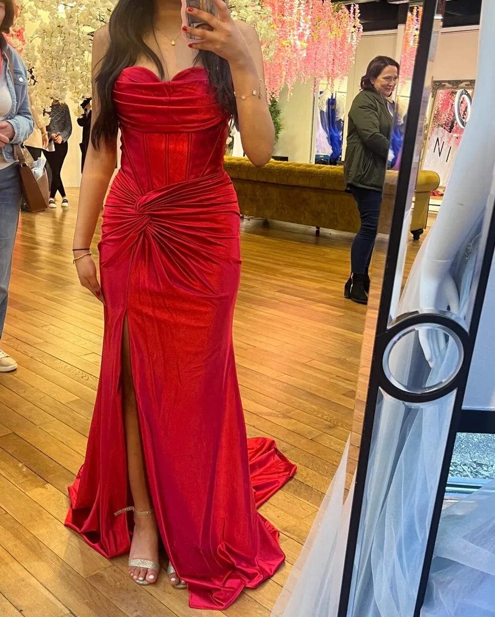 Debs dress - Image 3