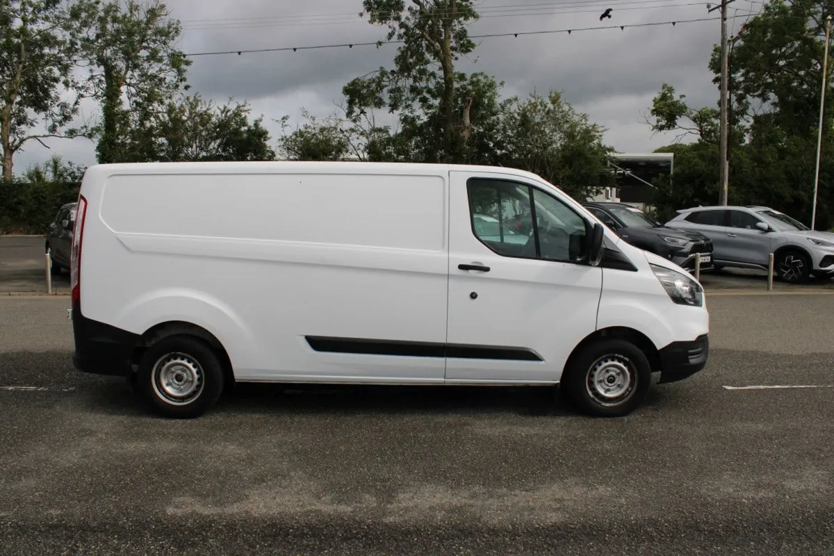 Ford Transit Custom Transit Custom 300 L Base 2.0 - Image 2