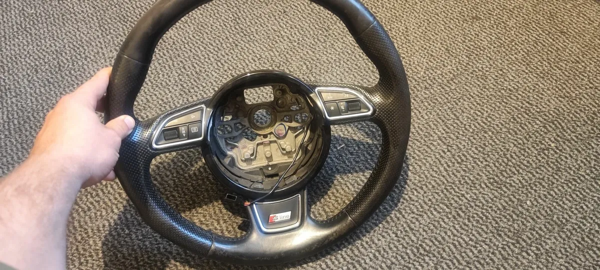 Audi a6 headlights and s-line steering reel - Image 2