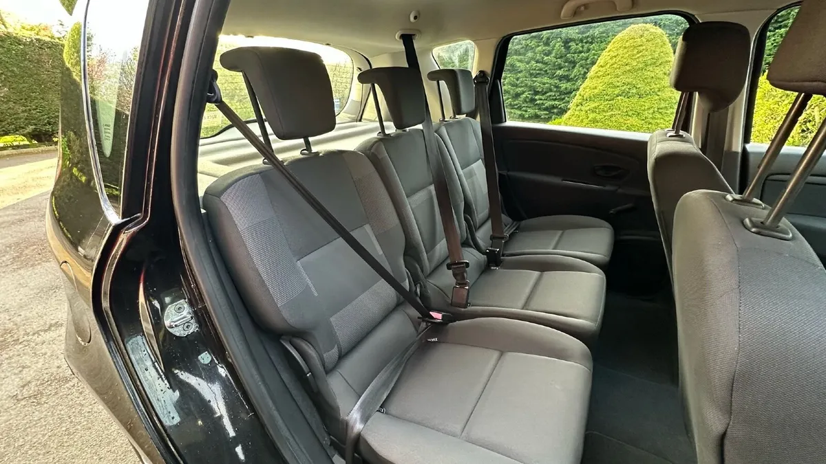 Renault Scenic 2010 - Image 2