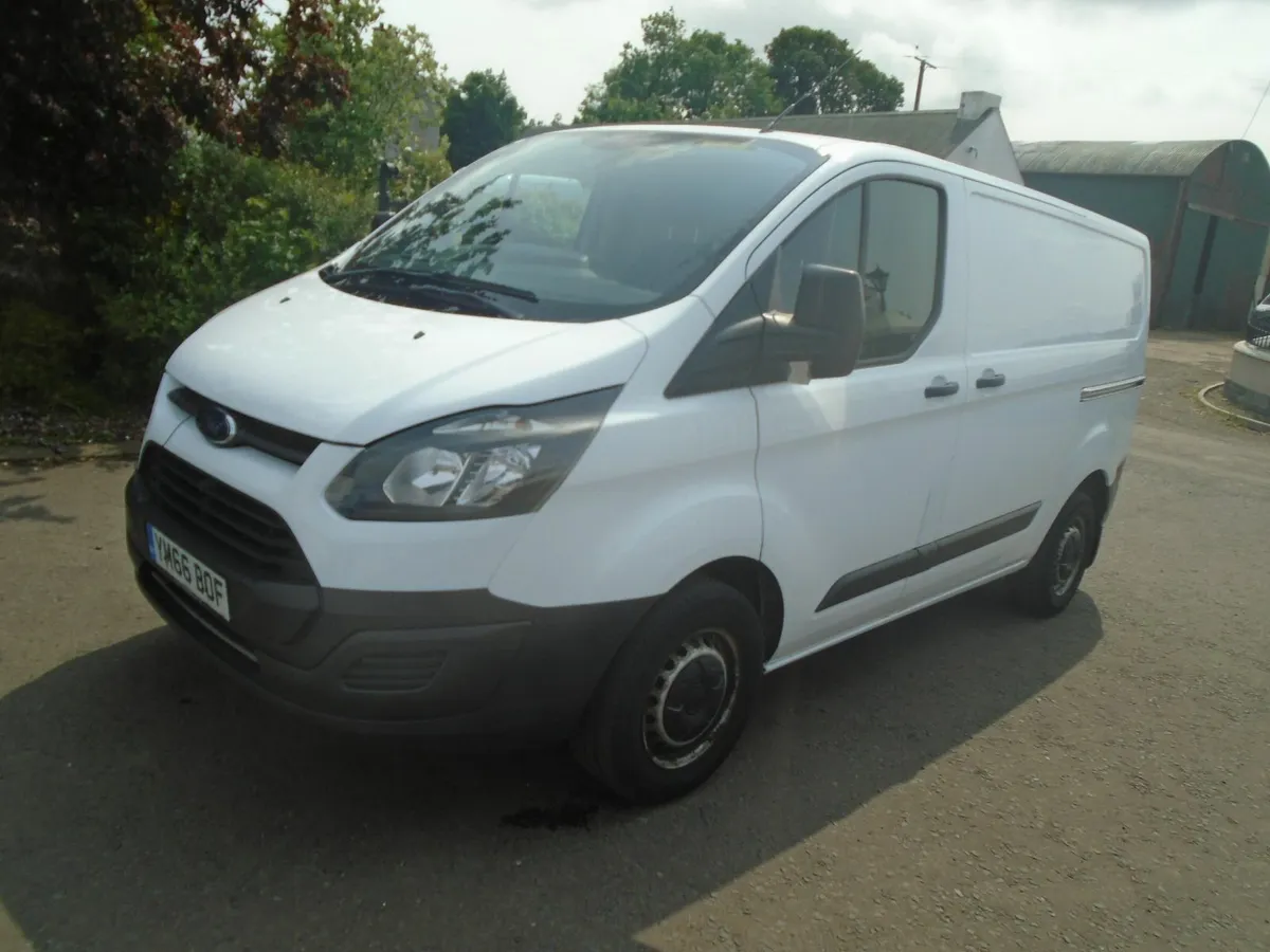 2017 Ford Transit Custom SWB  FR 105HP. - Image 3