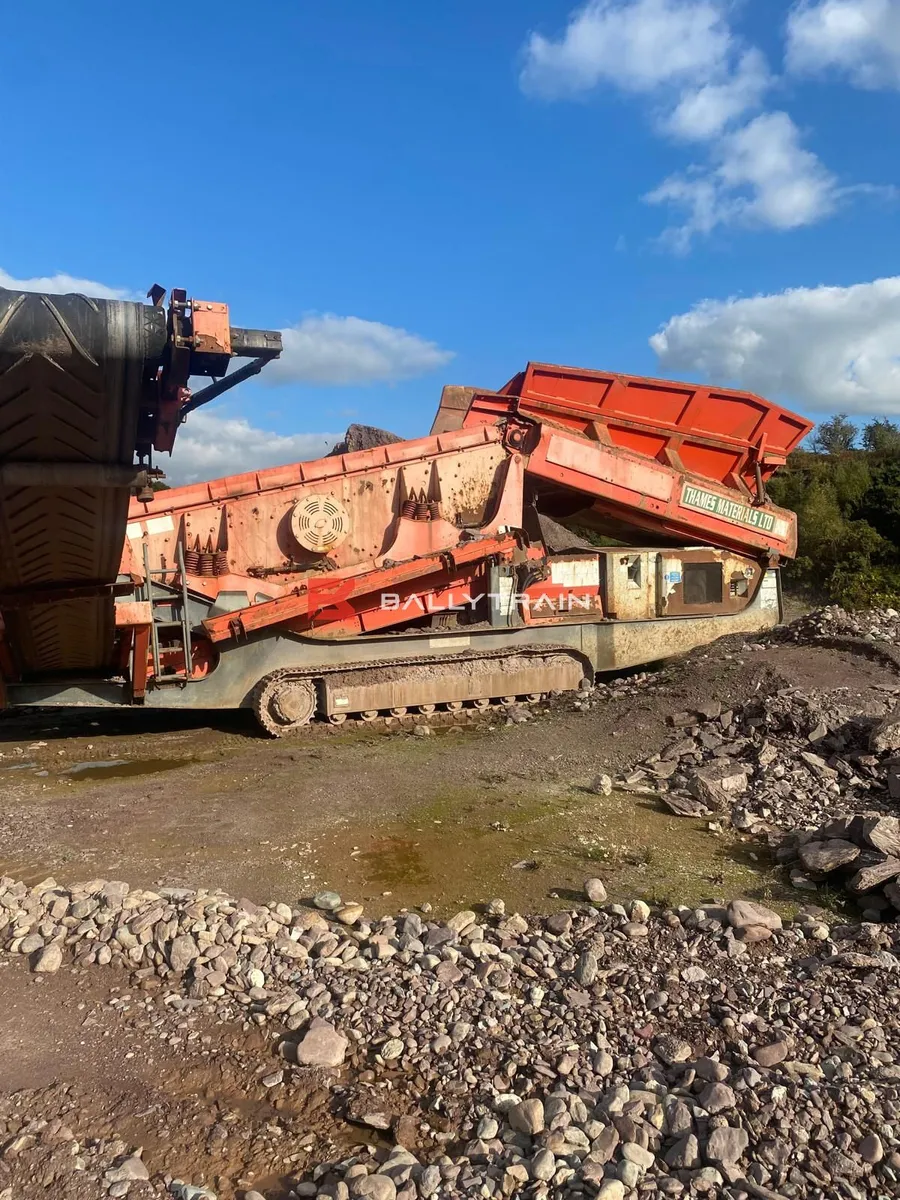 Sandvik QE340 Scalping Screen - Image 1