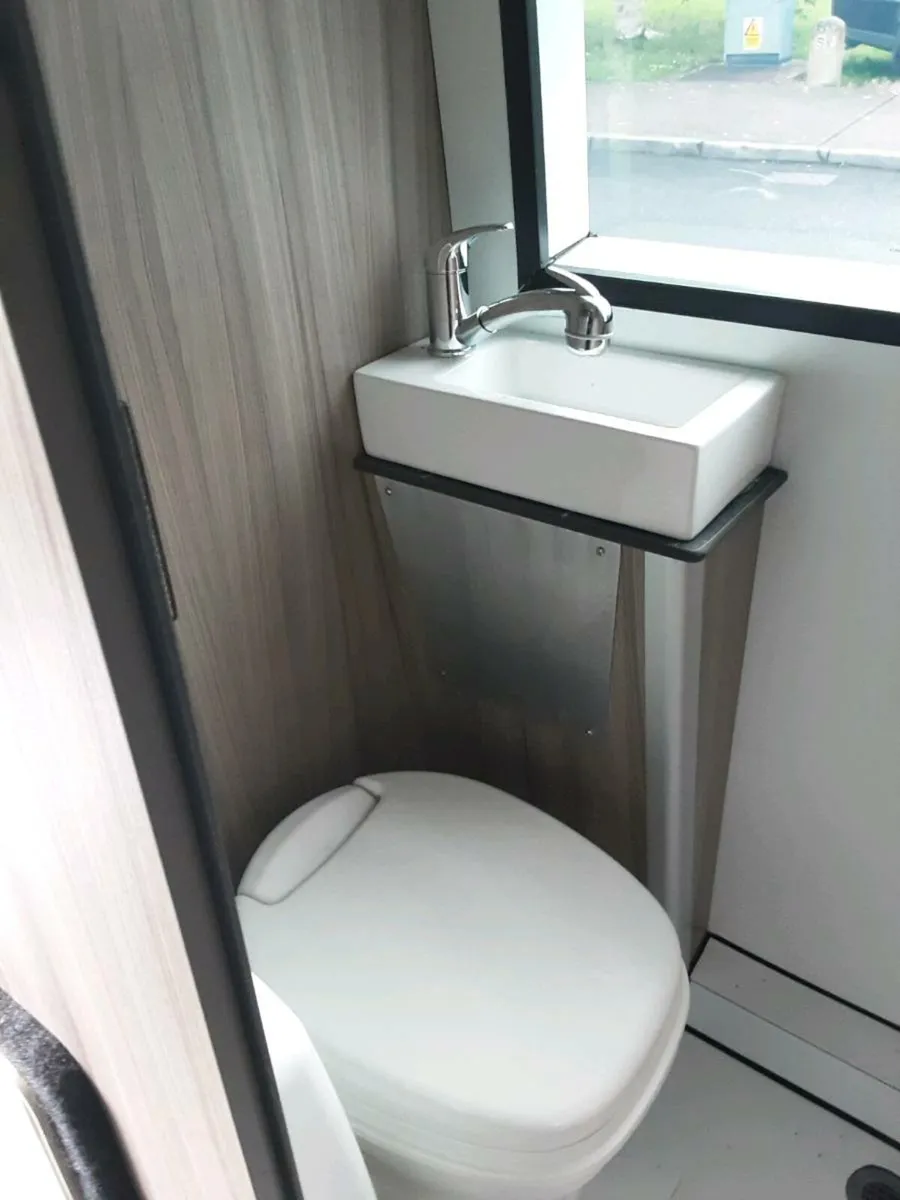 Camper - Image 4
