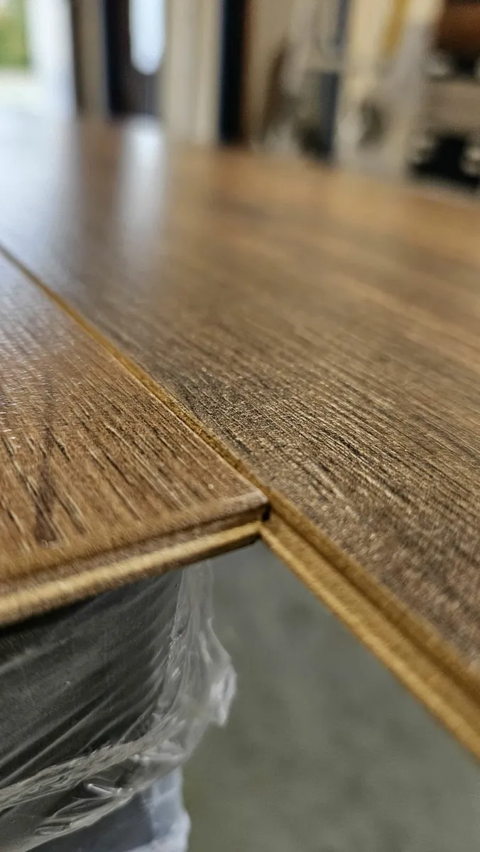 Vintage Pine Click Flooring - Durable & Stylish Ch - Image 2