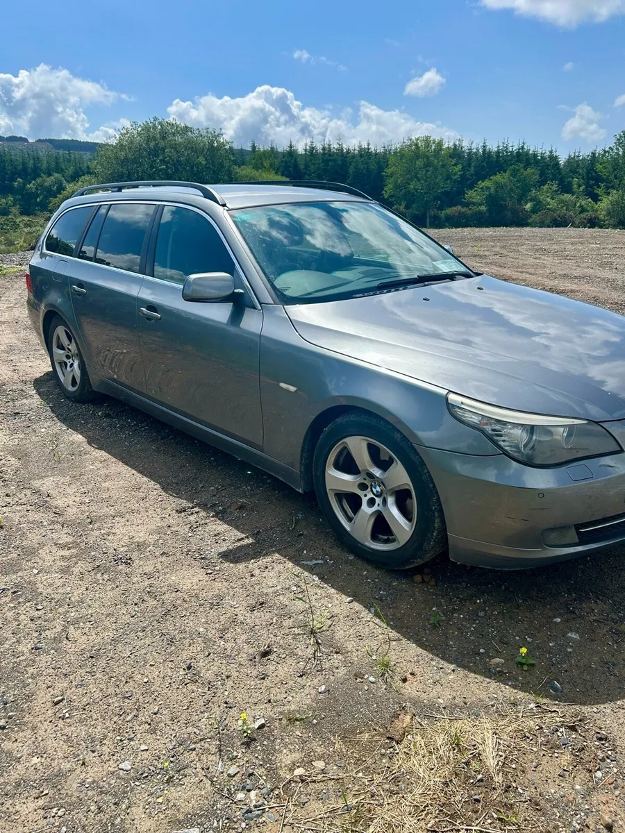 BMW 520 Estate - Image 4