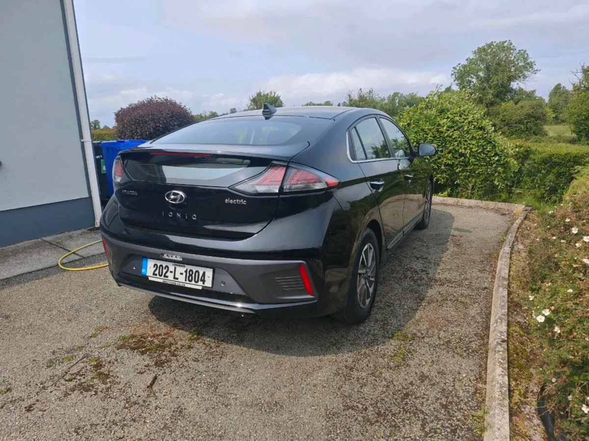 Hyundai Ioniq electric - Image 4