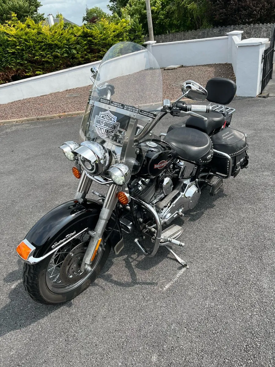 2006 Harley Davidson Heritage Softail Classic - Image 2