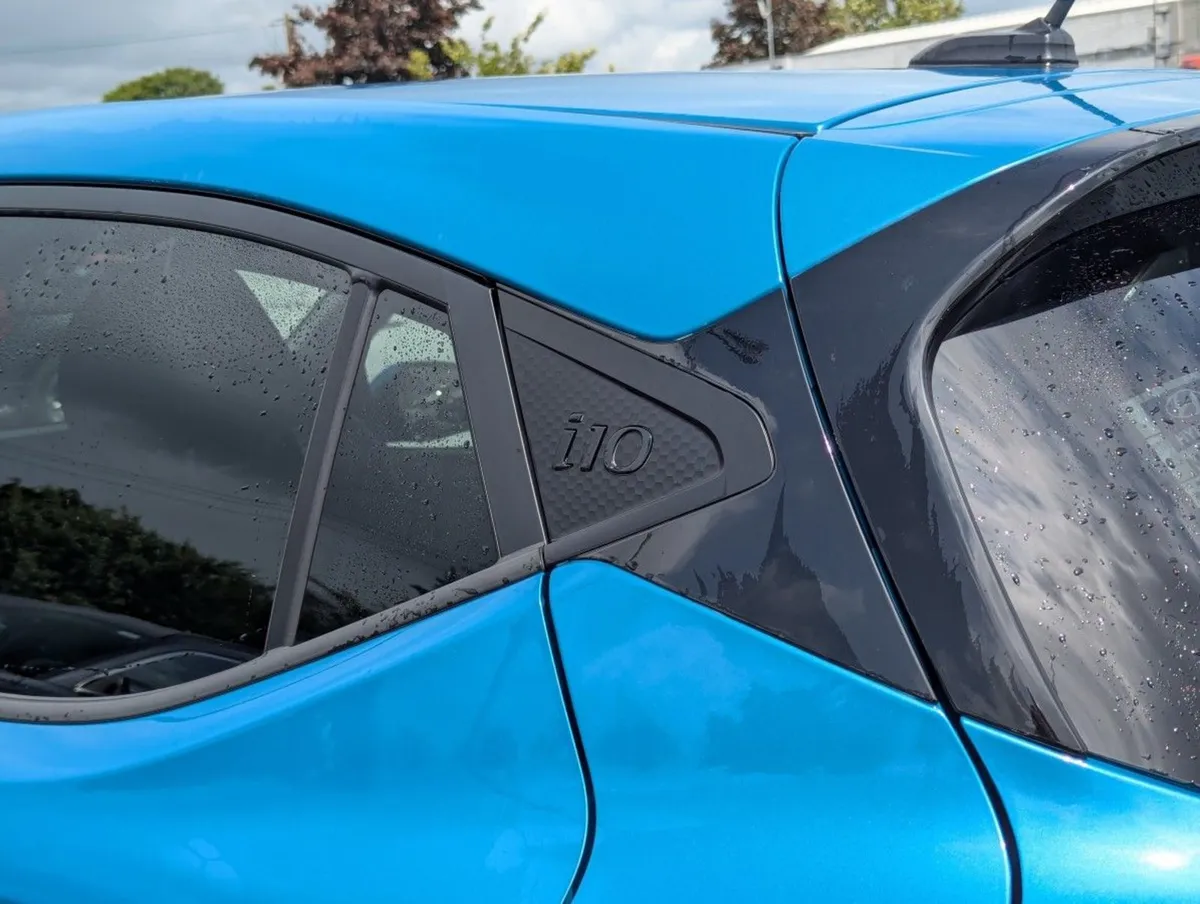 Hyundai i10 1.0i Deluxe  just IN - Image 4