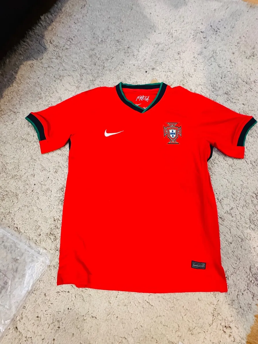 T-shirt - Image 1