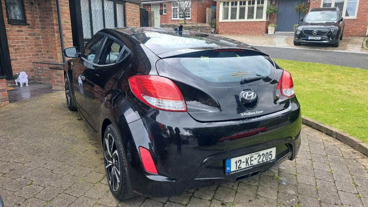 HYUNDAI VELOSTER 1.6 3DR 2012 VERY CLEAN CAR - Image 3