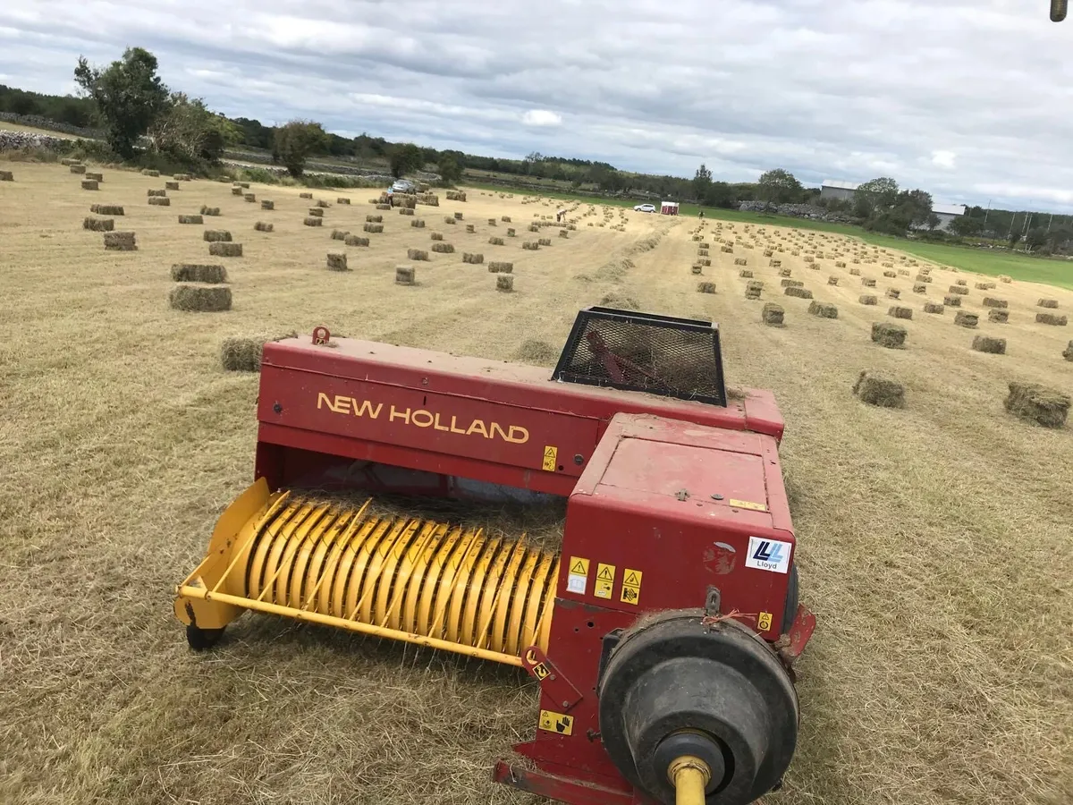 New Holland 570 square baler - Image 1