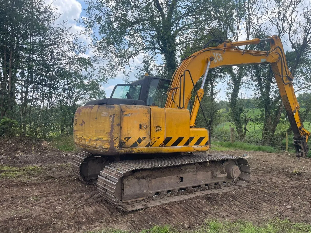 Js 130 digger - Image 4