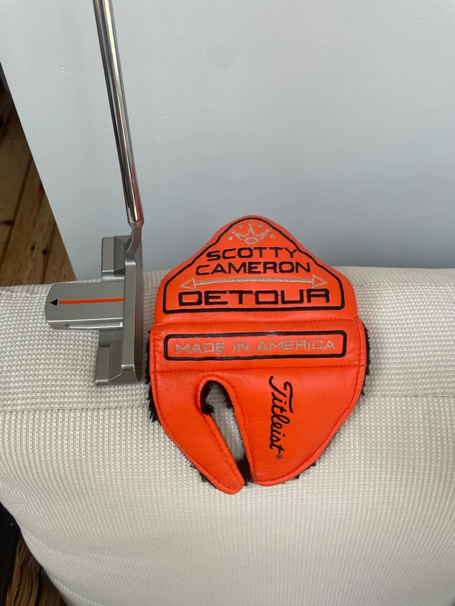 Scotty Cameron Design Newport 2.5 Detour Putter - Image 1