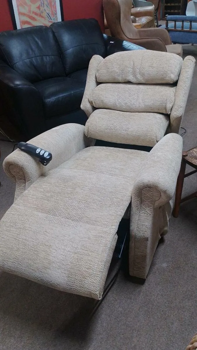 Quality Rise And Recline Armchair - Image 2
