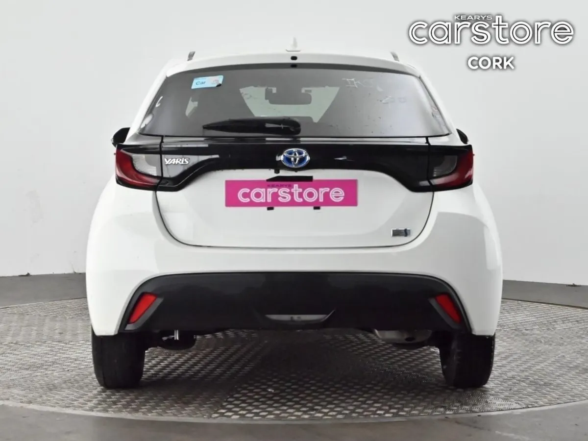 Toyota Yaris 1.5 Hybrid Auto - Image 4