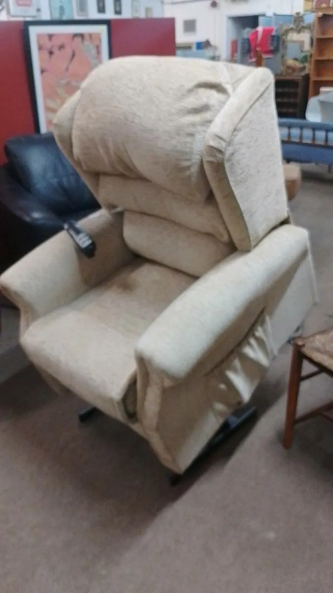 Quality Rise And Recline Armchair - Image 4