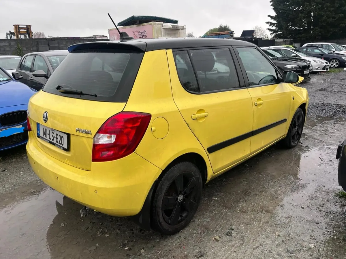 2014 Skoda Fabia 1.2 Tsi Petrol only 77 kms - Image 4