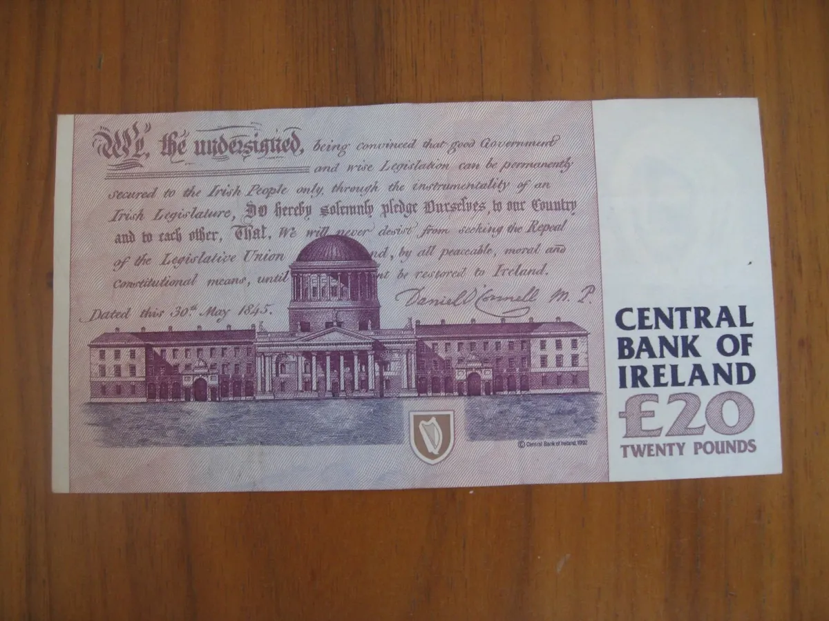 20 Pound C Series Notes - 40 Euros Each - Image 2