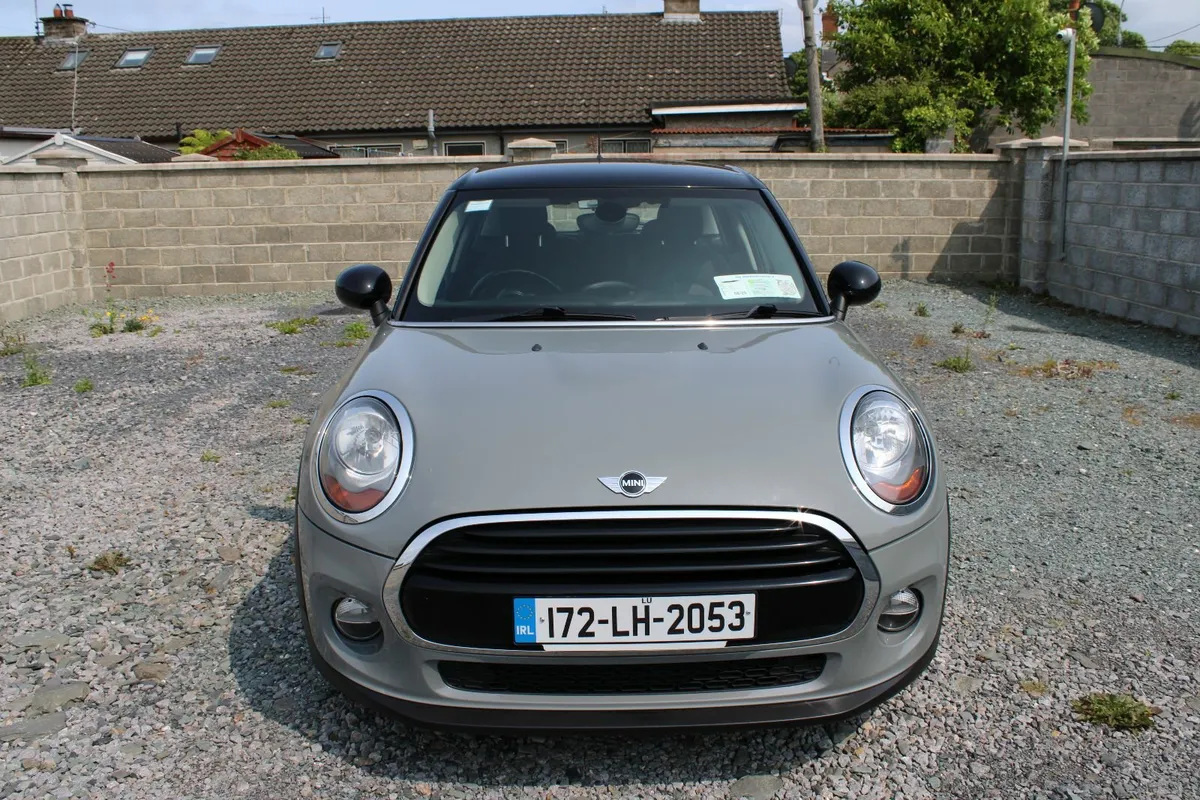 Mini Cooper 2017 - Image 2