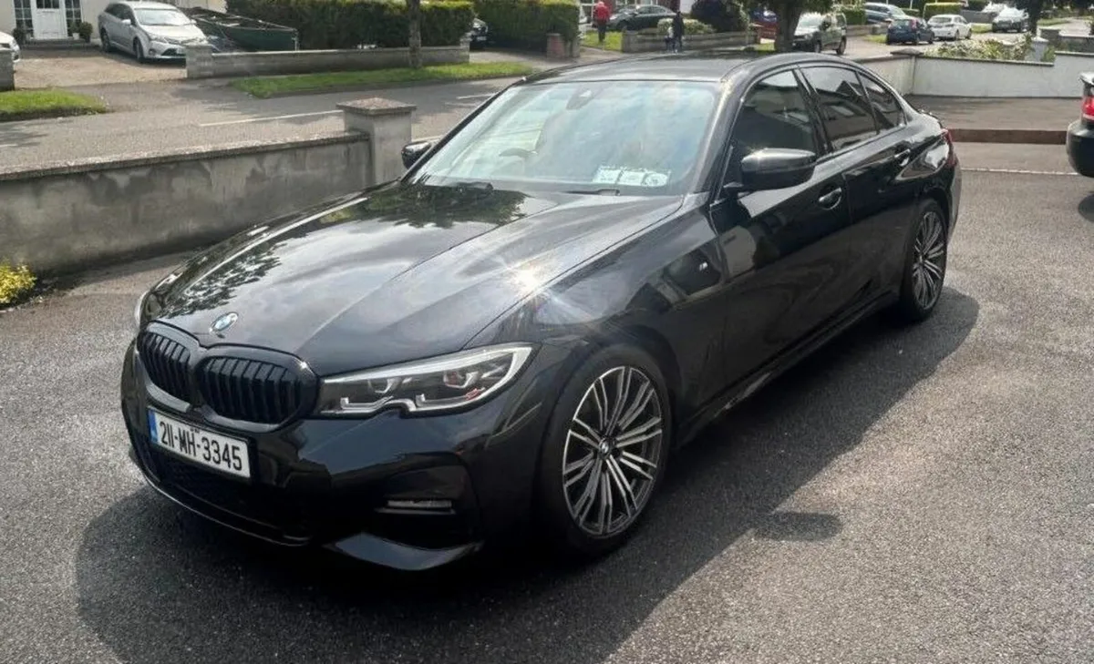 BMW 3-Series 2021 - Image 3