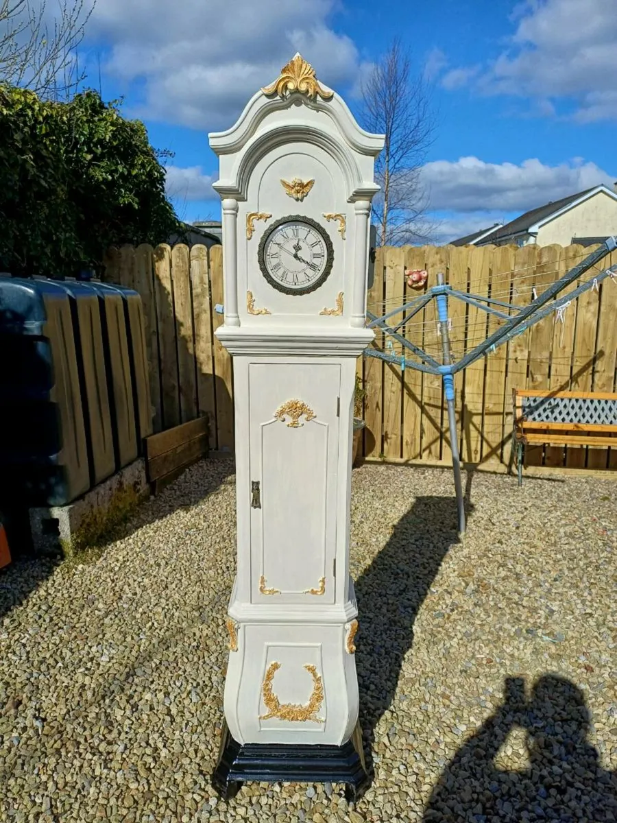 Large Vintage Free Standing Clock - Image 1