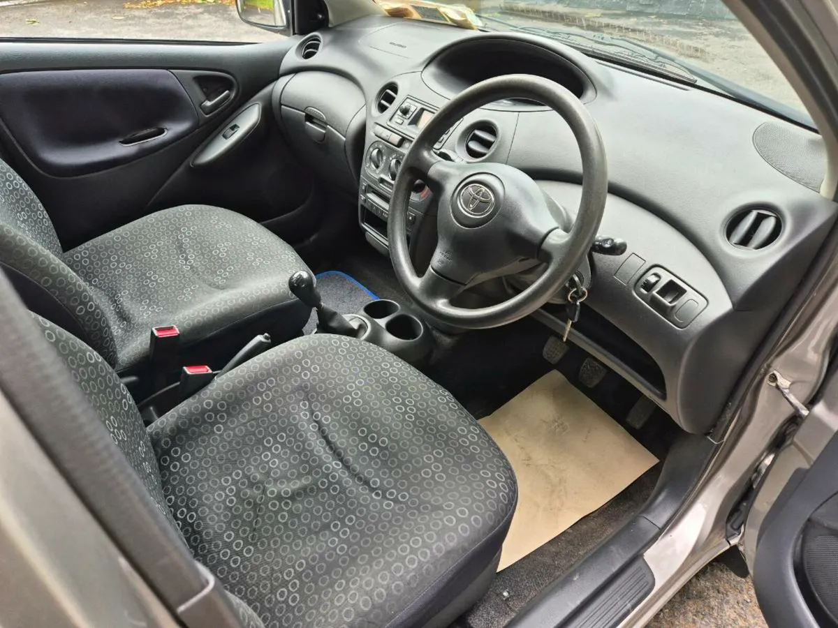 Toyota Yaris 1 litre - Image 4
