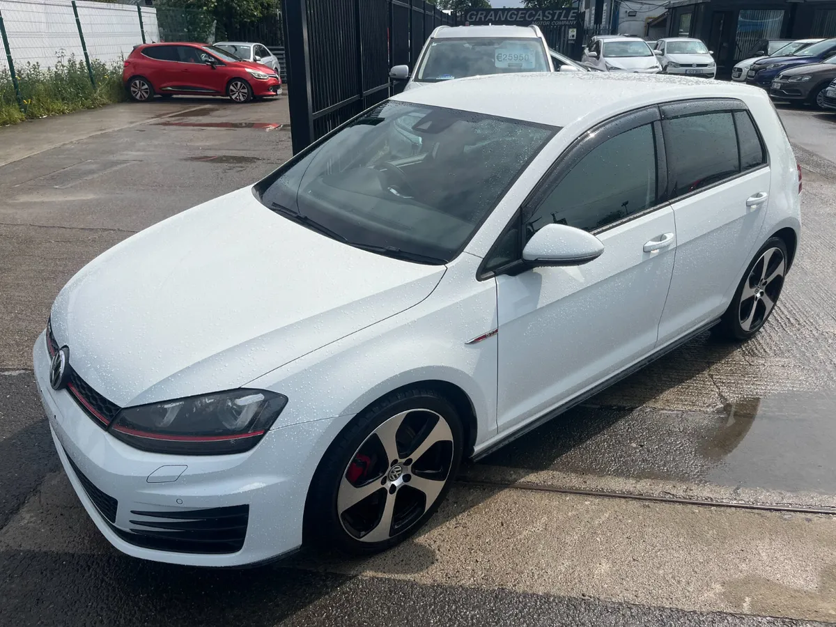 VOLKSWAGEN GOLF 2015, GTI 2.0 TFSI DSG LOW KMS - Image 3