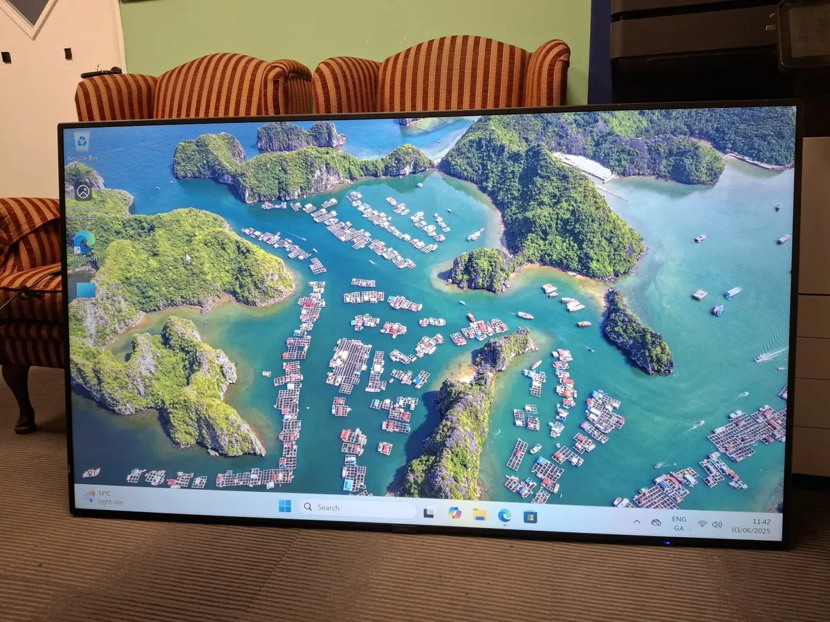 NEC - Display MultiSync C651Q Digital Signage Disp - Image 1