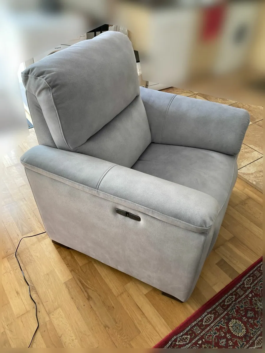 1 Seater Power recliner sofa - Image 2