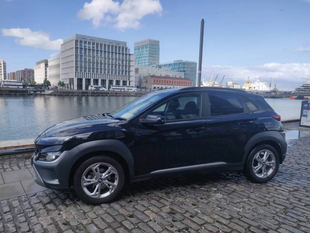 Hyundai Kona 2022 - Fully Loaded  - Low Mileage & Warranty Until 2027 - Image 4