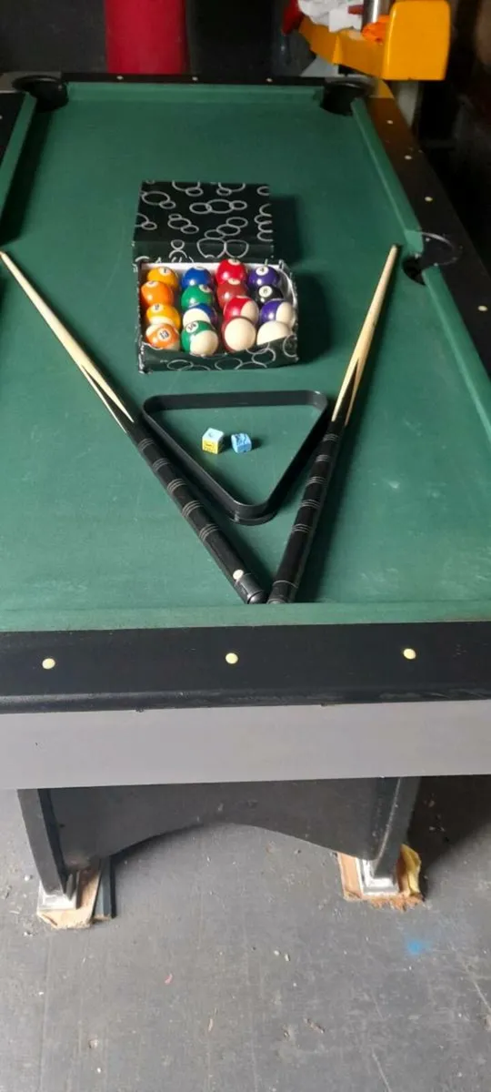 Pooltable - Image 1