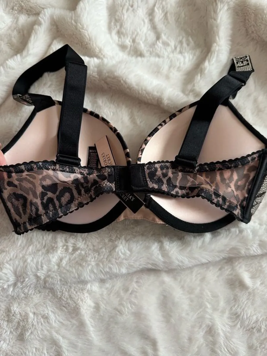Victoria's Secret bra - Image 3
