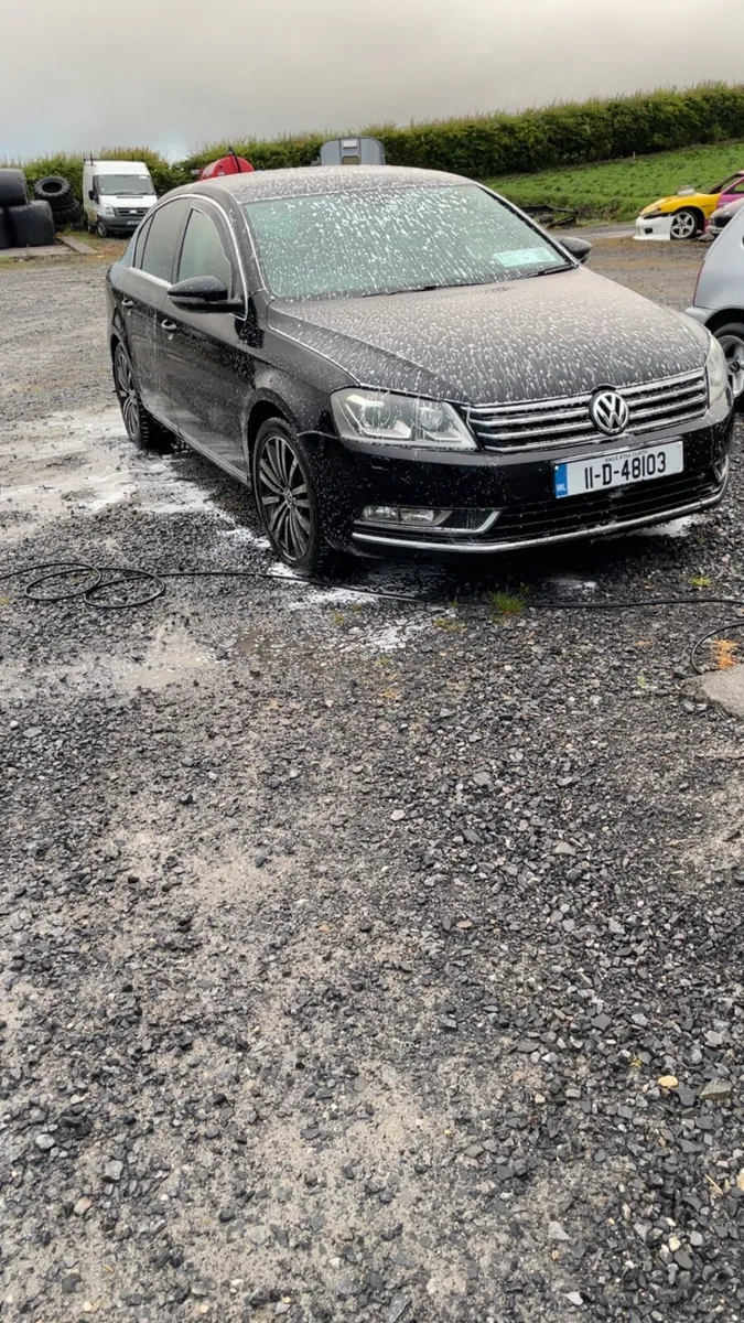 Car - Image 3