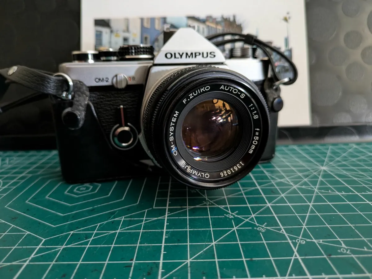 🎞️ Olympus OM-2 film SLR camera+ F. Zuiko 50/1.8 - Image 2