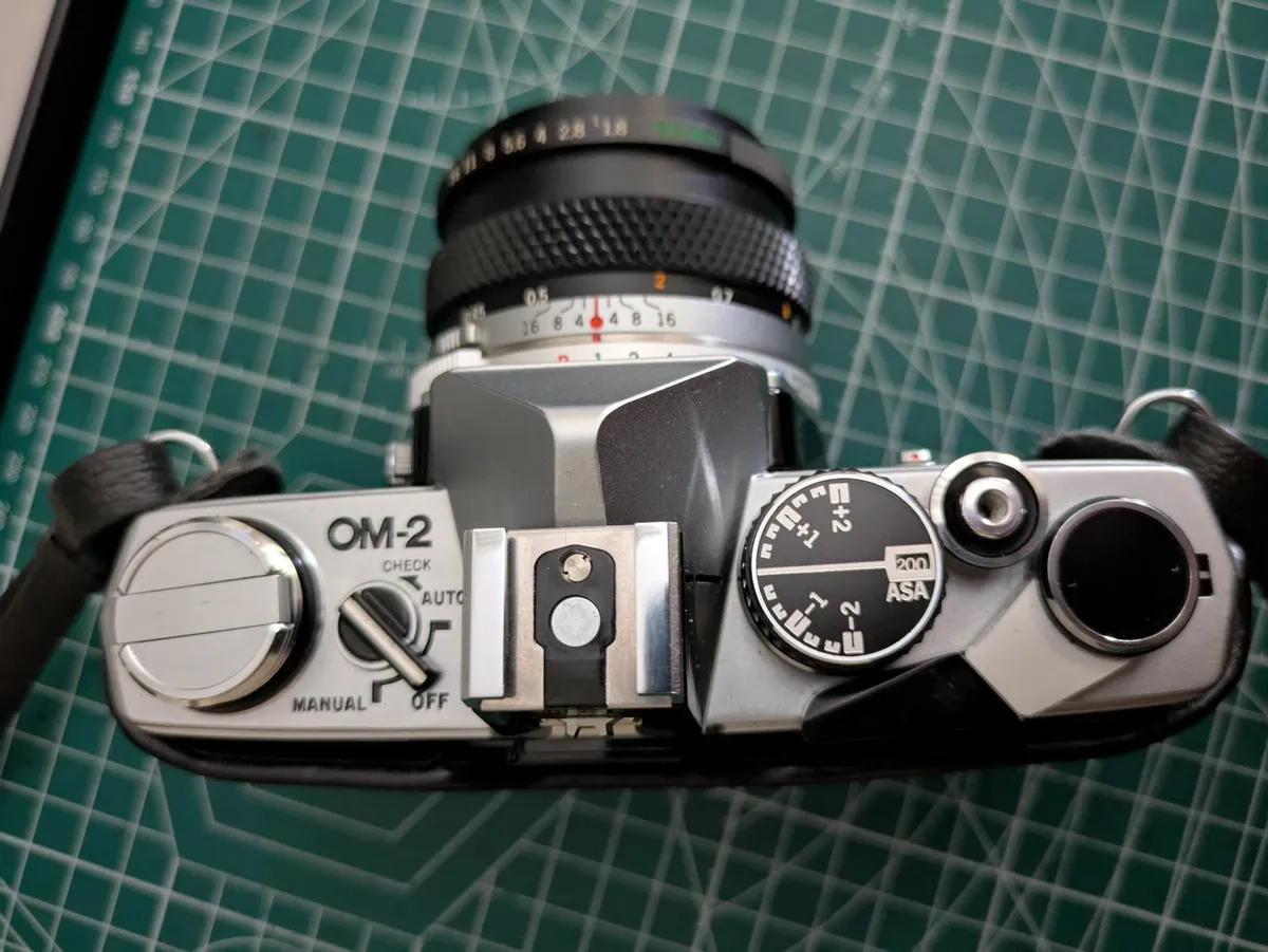 🎞️ Olympus OM-2 film SLR camera+ F. Zuiko 50/1.8 - Image 4