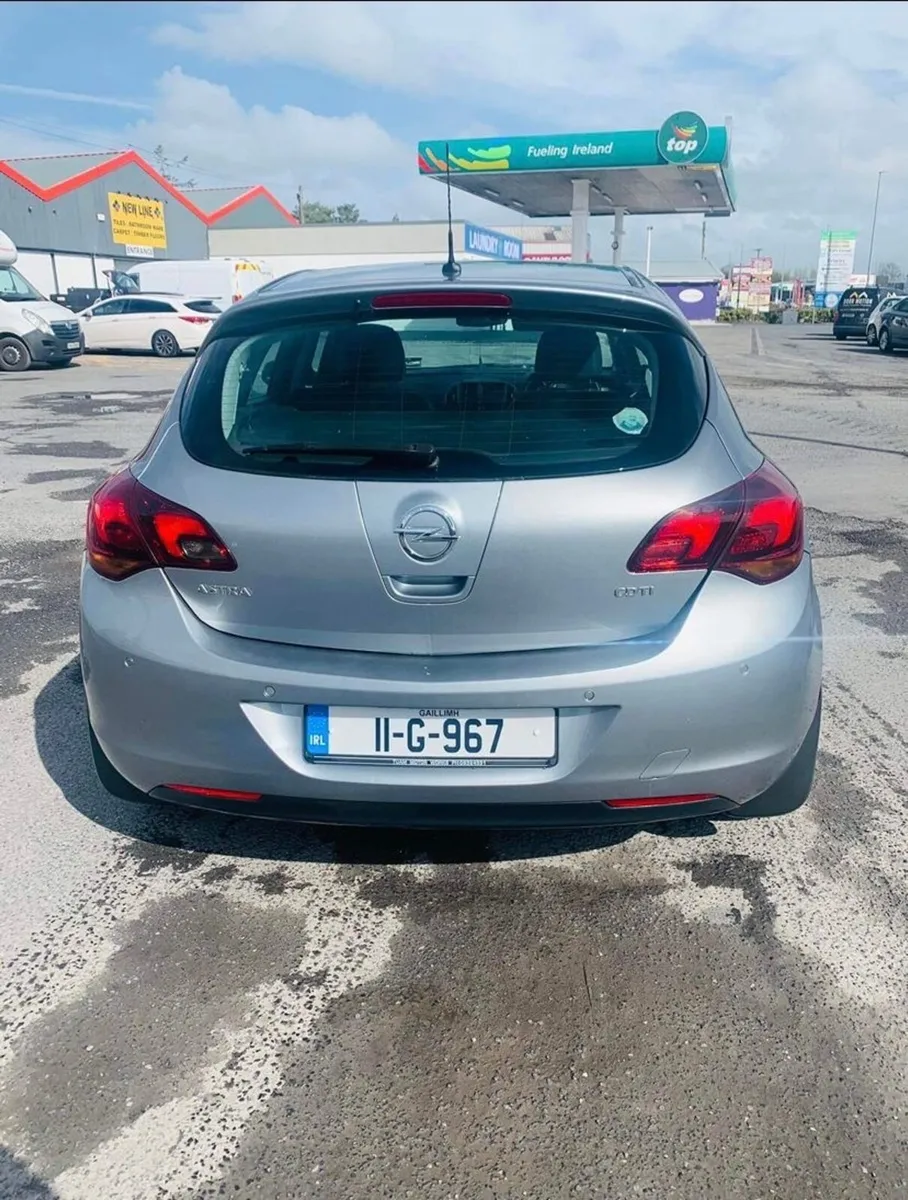 2011 Opel Astra CDTi - Image 2