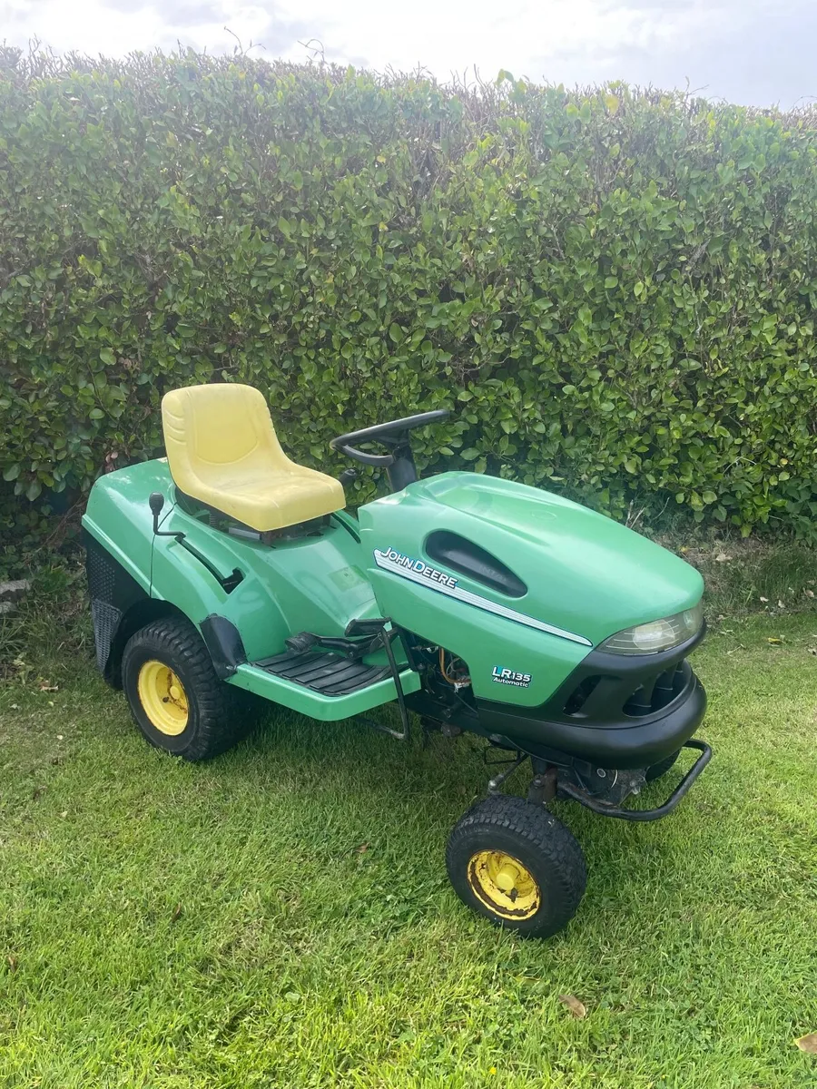 Ride on mower - Image 1