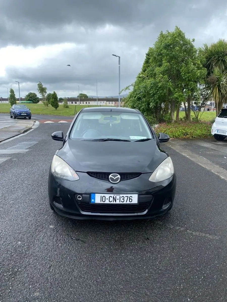 2010 Mazda Mazda2 - Image 2