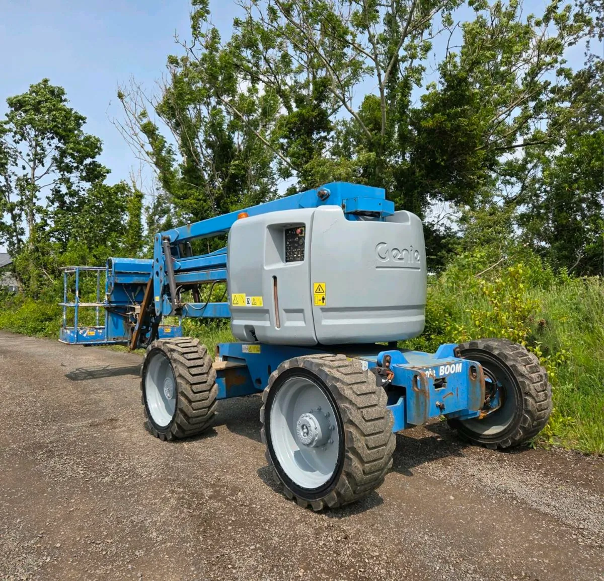 Genie Z45/25 Articulated Boom Lift - Year: 2008! - Image 2