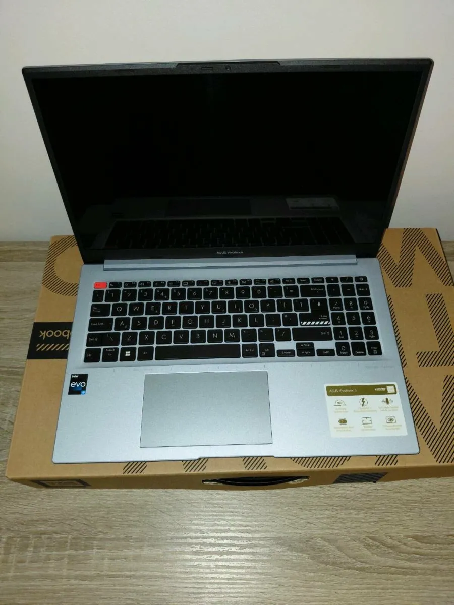 ASUS Laptop brand new with box - Image 1