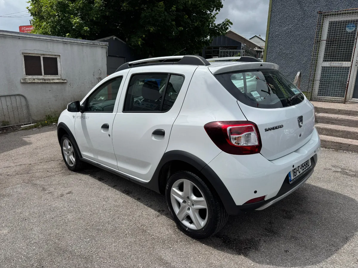 Dacia Sandero Stepway Very low mileage - Image 4