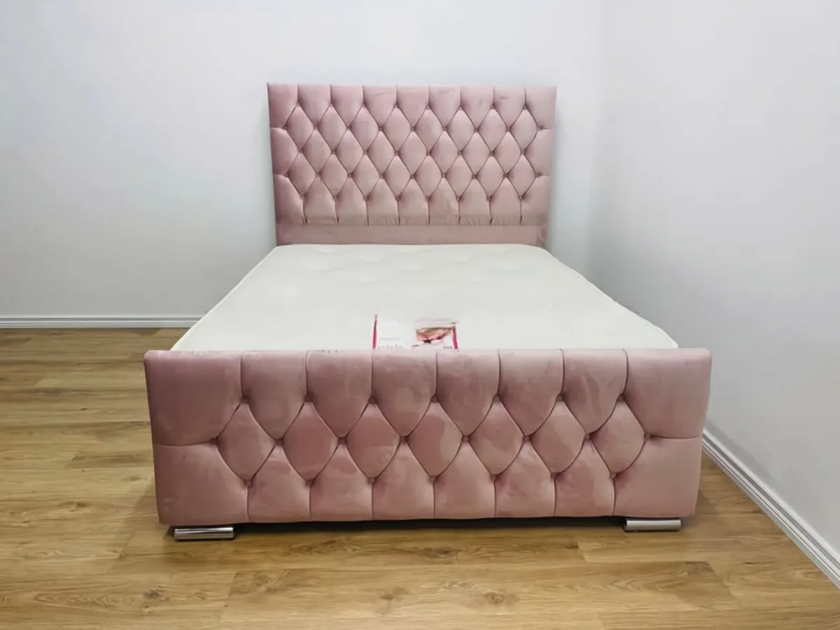 Double/King Size Bed With Mattress - Image 4